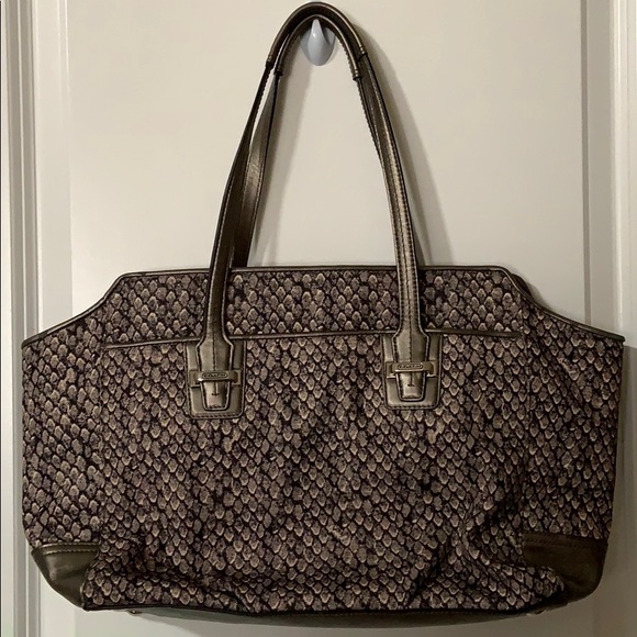 - Coach grey/silver tone shoulder/handbag - Picture 7 of 8